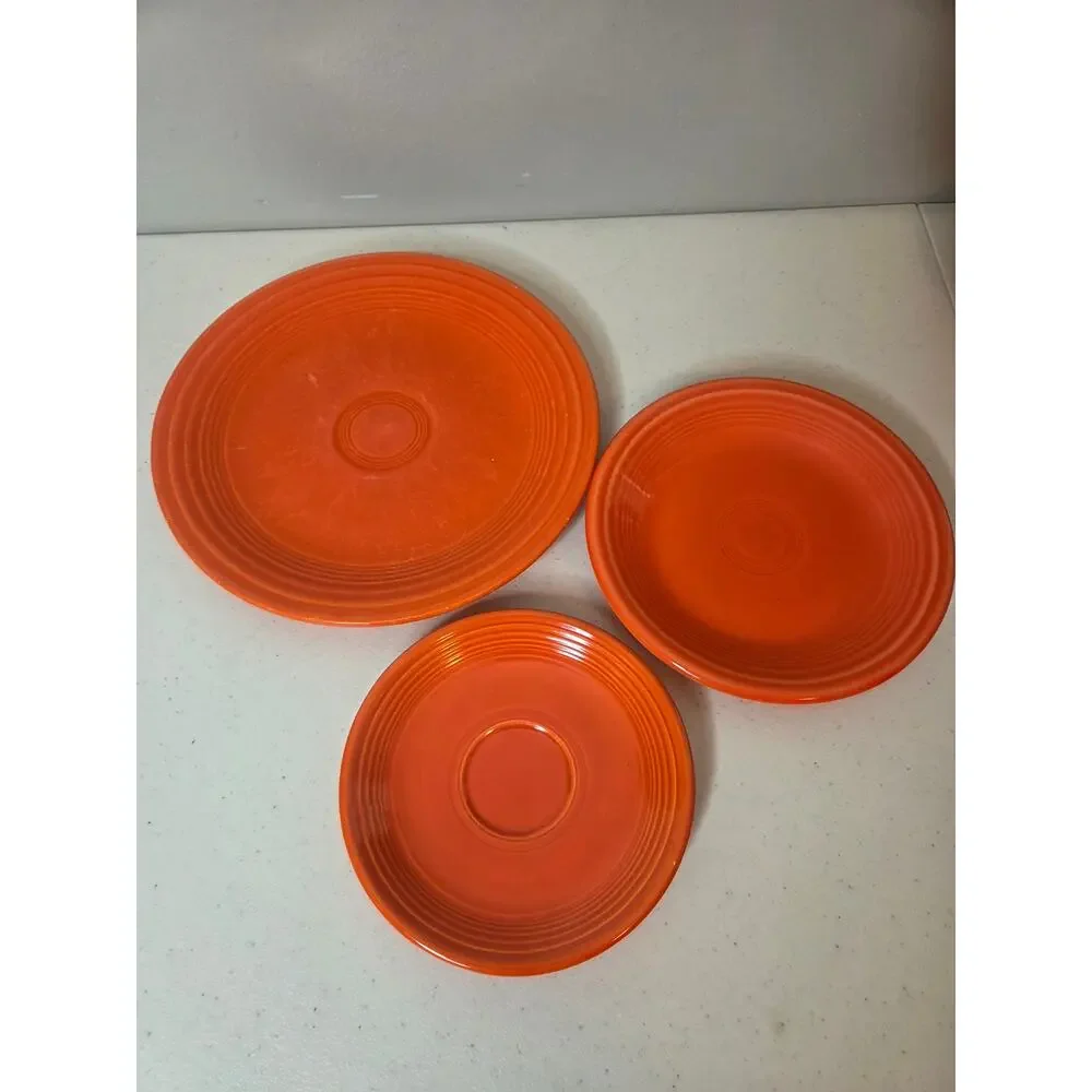 Vintage Fiestaware Radioactive Red (Orange) 7‑Piece Place Setting Dinnerware